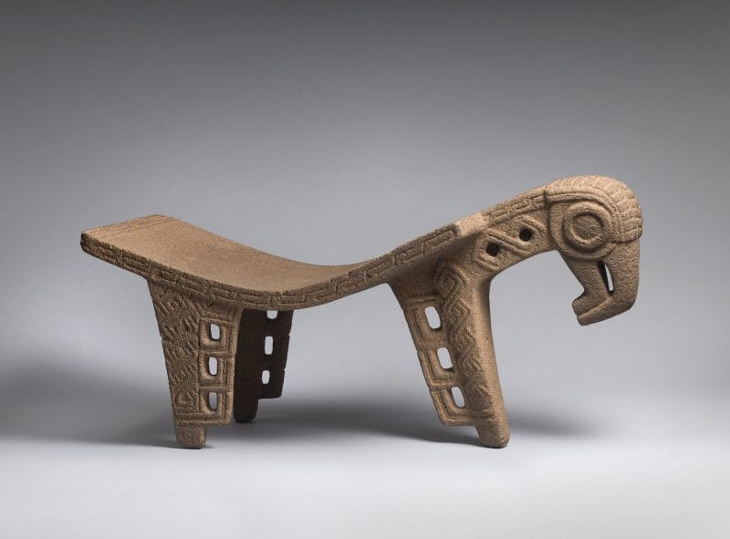 Metate sculpture stylized to resemble an eagle.