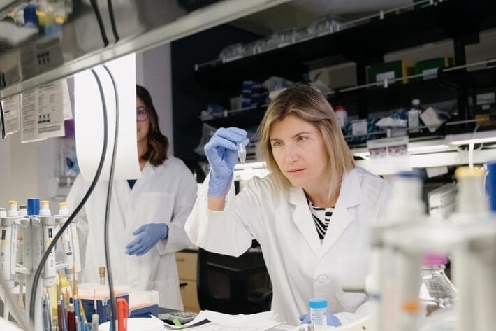 Viviana Gradinaru and lab members conduct an experiment in her lab.